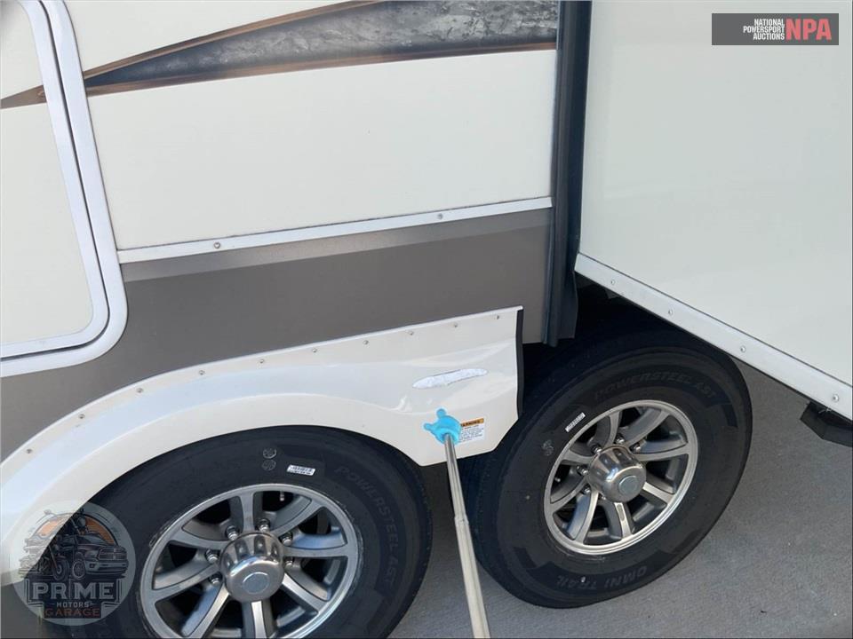 2017 Grand Design Recreational Vehicles M-375RES - SOLITUDE FIFTH WHEEL SERIES — фото 35