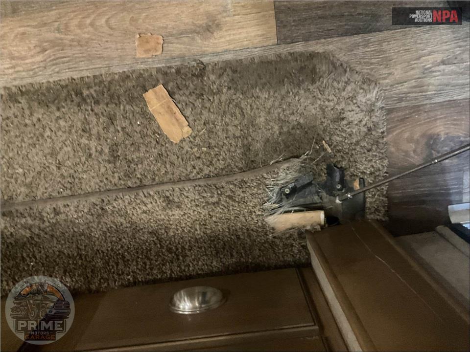 2017 Rockwood By Forest River M-8288WSA - SIGNATURE ULTRA LITE FIFTH WHEEL SERIES — фото 22