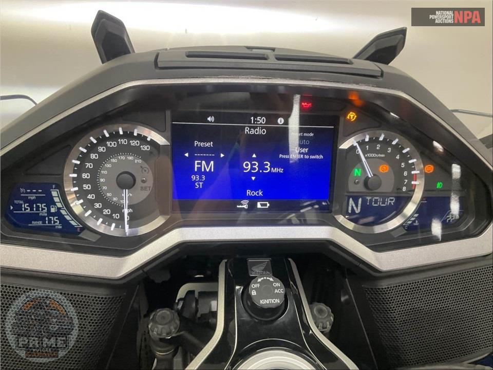 2018 Honda GL1800D GOLDWING TOUR DCT (BLUE) — фото 5