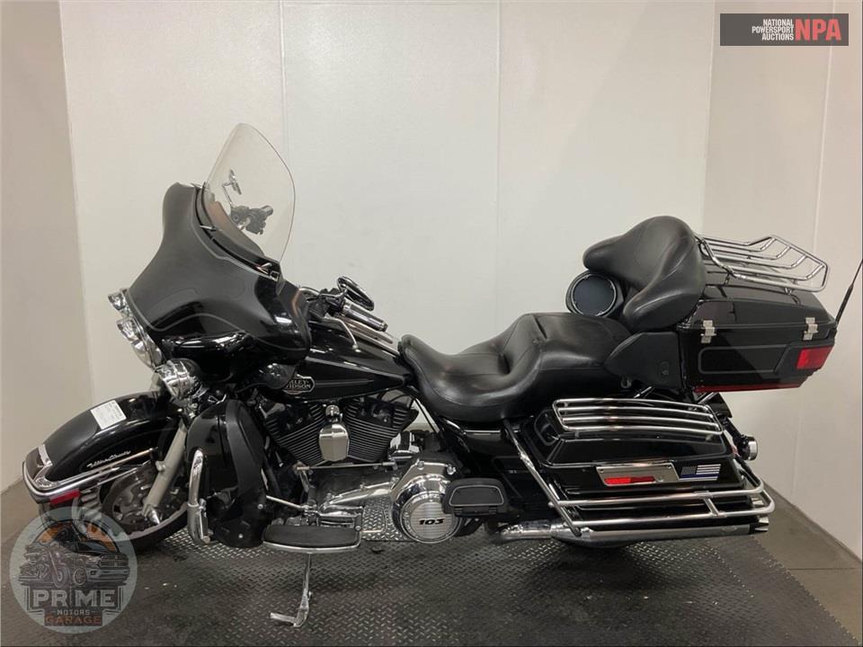 2013 Harley-Davidson FLHTCU UL CLSC EL GLIDE — фото 3