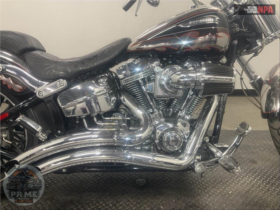 2014 Harley-Davidson FXSBSE CVO BREAKOUT — фото 6