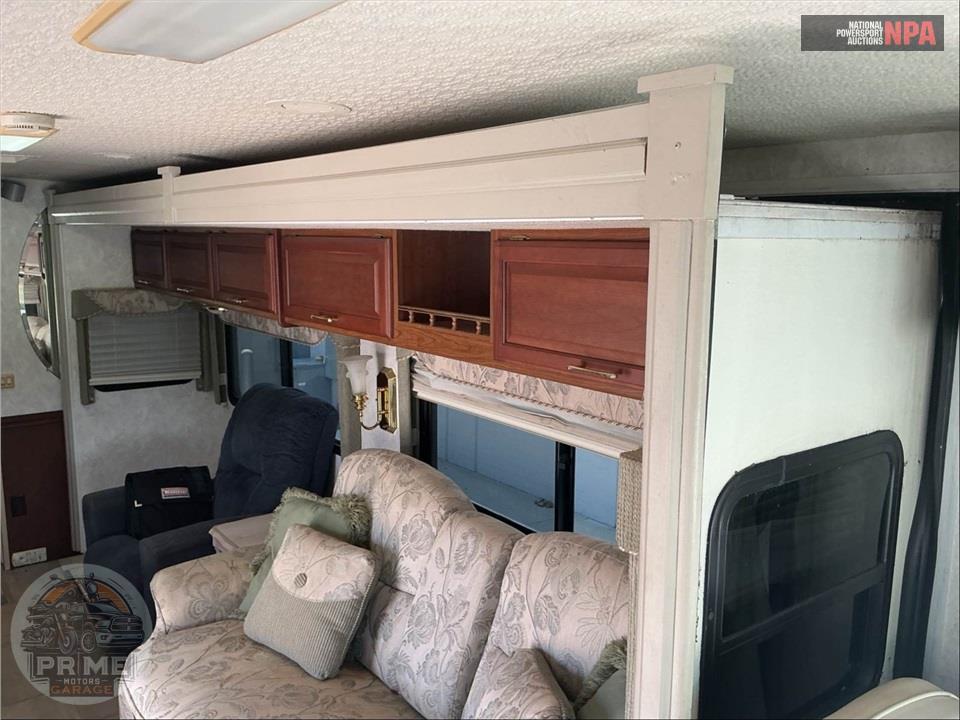 2004 Winnebago M-38G-Ford (**) Adventurer Series — фото 47