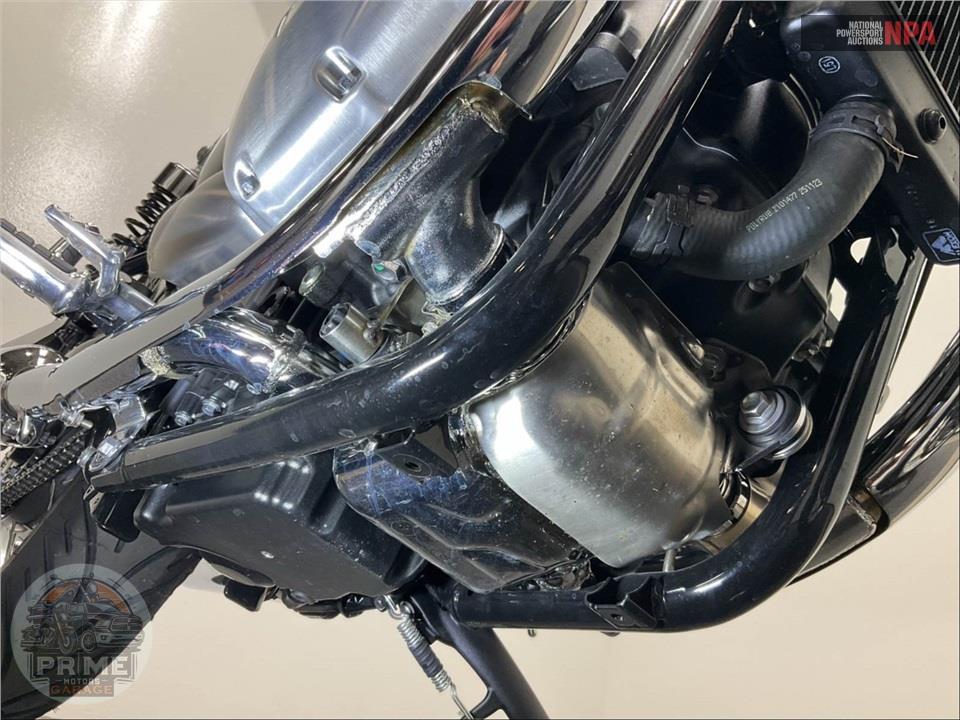 2025 Triumph BONNEVILLE T120 ELVIS PRESLEY EDITION — фото 11