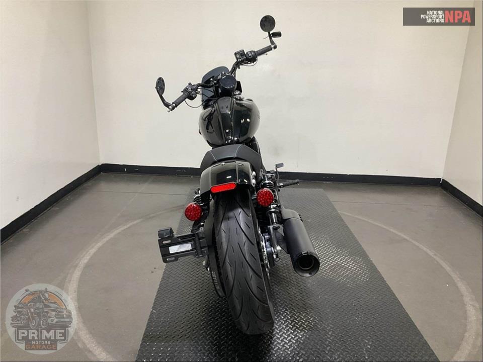 2025 Indian Motorcycle SPORT SCOUT LIMITED WITH TECHOLOGY PACKAGE (COLOR) — фото 4
