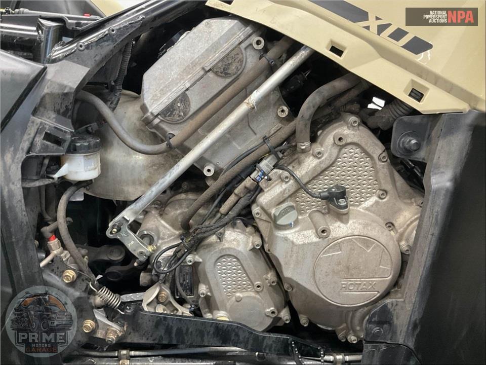 2025 Can-Am OUTLANDER PRO XU HD5 — фото 9