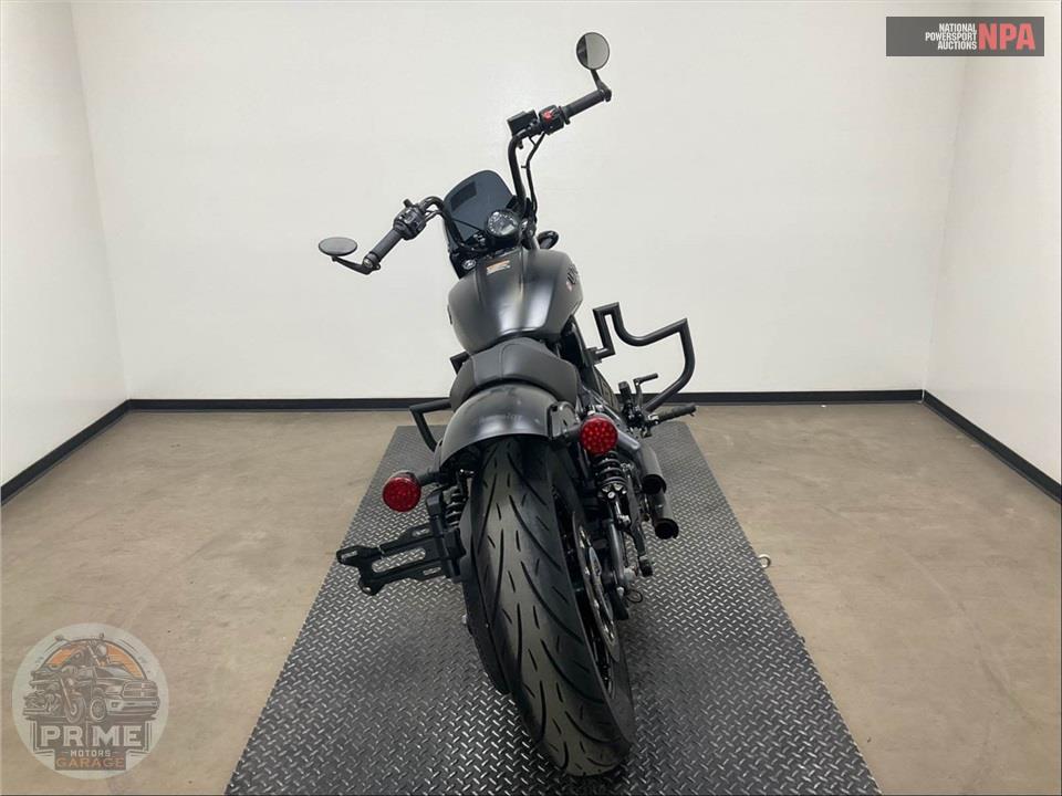 2023 Indian Motorcycle SCOUT ROGUE (ABS, BLACK METALLIC) — фото 4