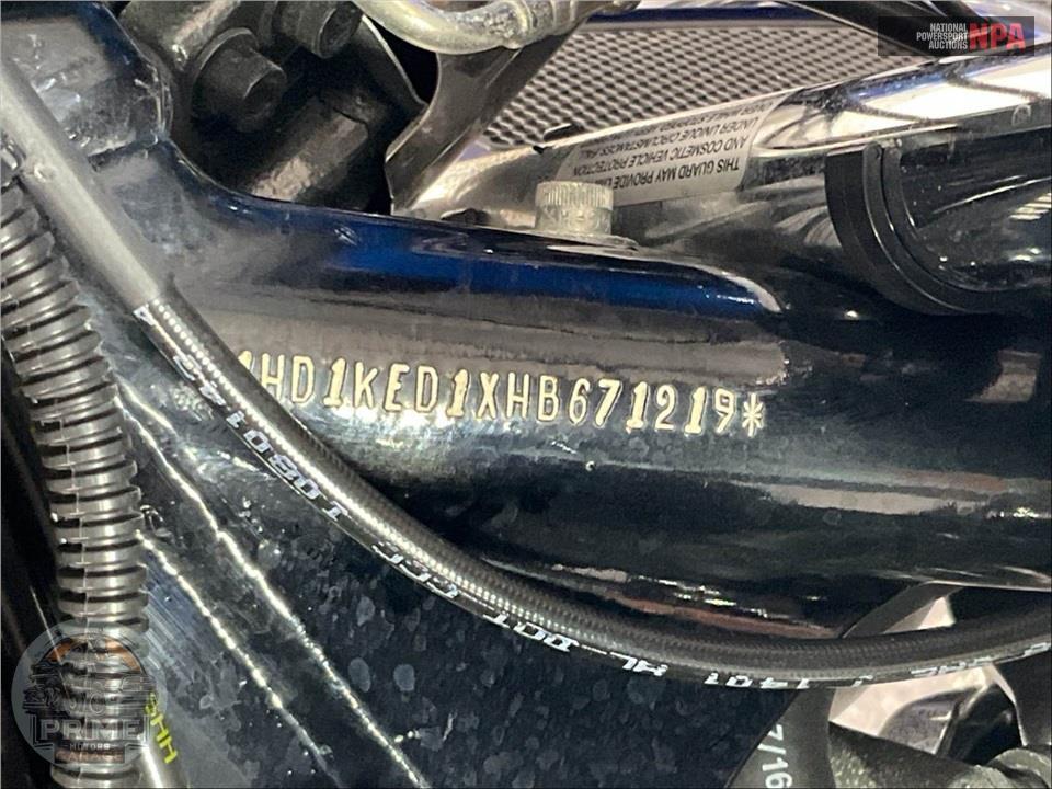 2017 Harley-Davidson FLHTK ULTRA LIMITED — фото 30