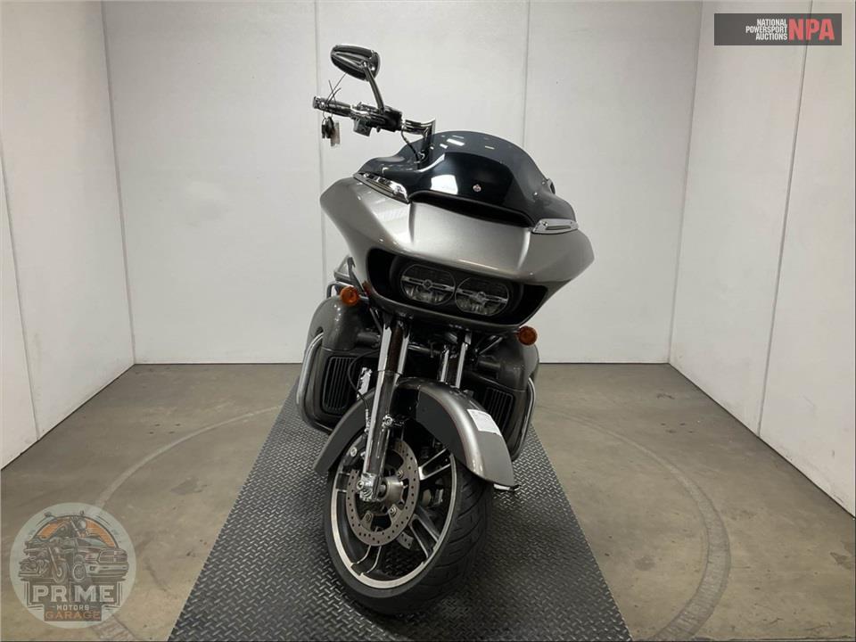 2016 Harley-Davidson FLTRU ROAD GLIDE ULTRA — фото 2