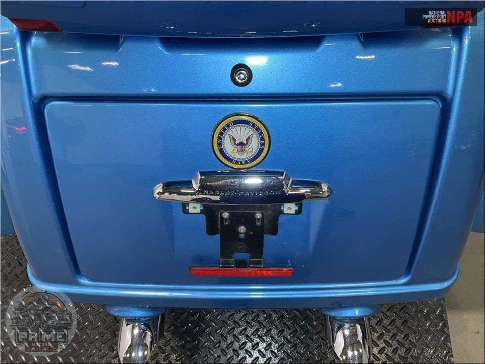 2011 Harley-Davidson FLHTCUTG TRIGLIDE UL CLSC — фото 32