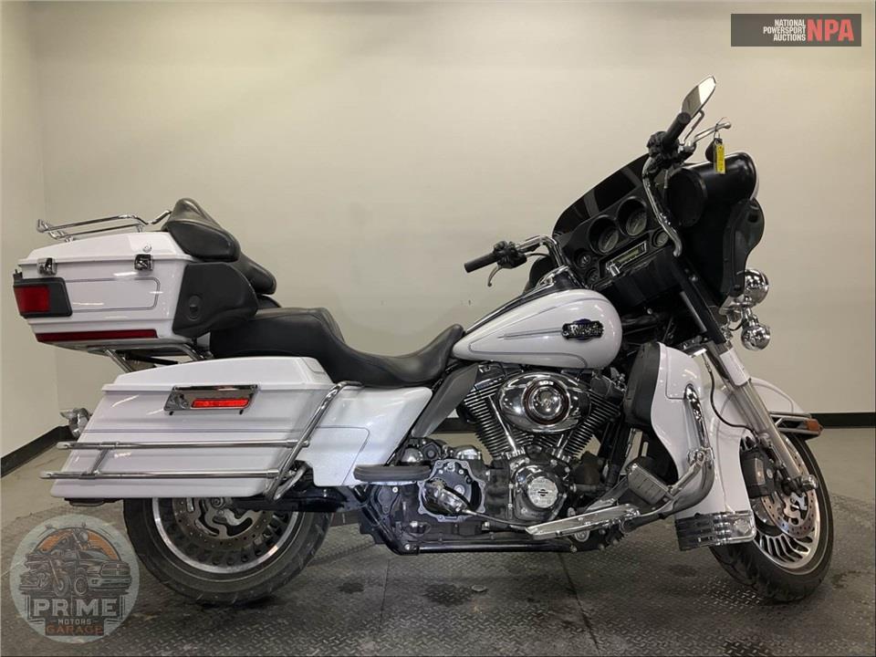 2013 Harley-Davidson FLHTCU UL CLSC EL GLIDE — фото 1
