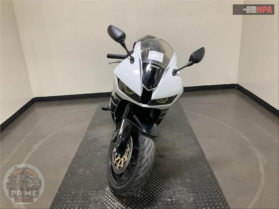 2016 Honda CBR600RRG — фото 2
