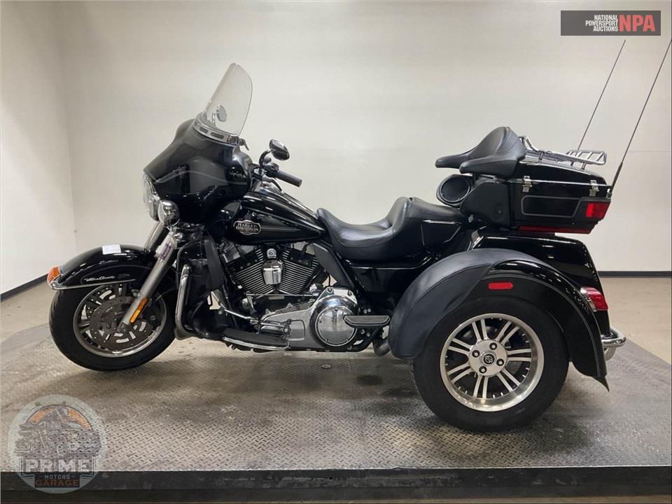 2009 Harley-Davidson FLHTCUTG TRIGLIDE ULTRA CLASSIC — фото 3
