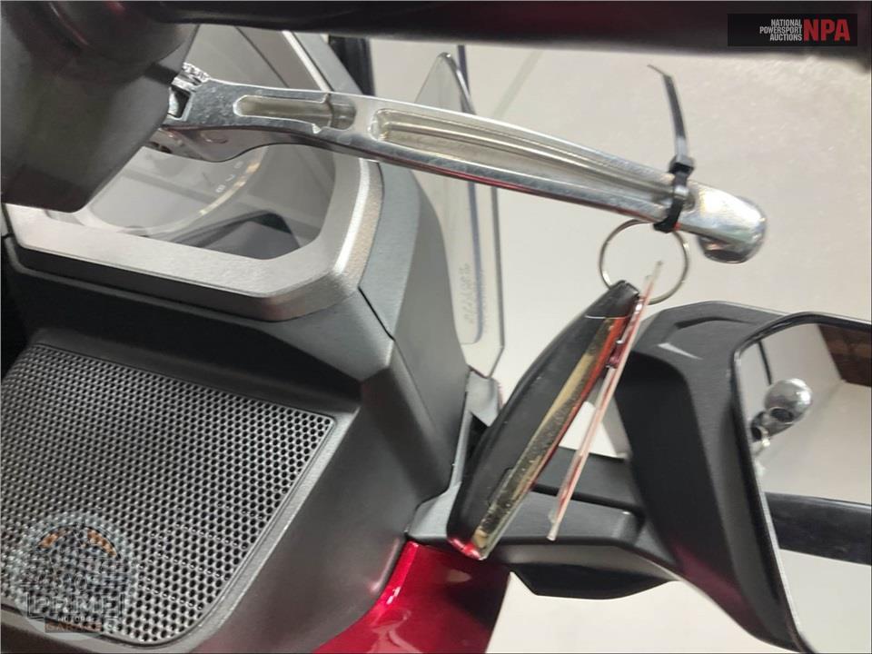 2023 Honda GL1800D GOLDWING TOUR DCT — фото 6