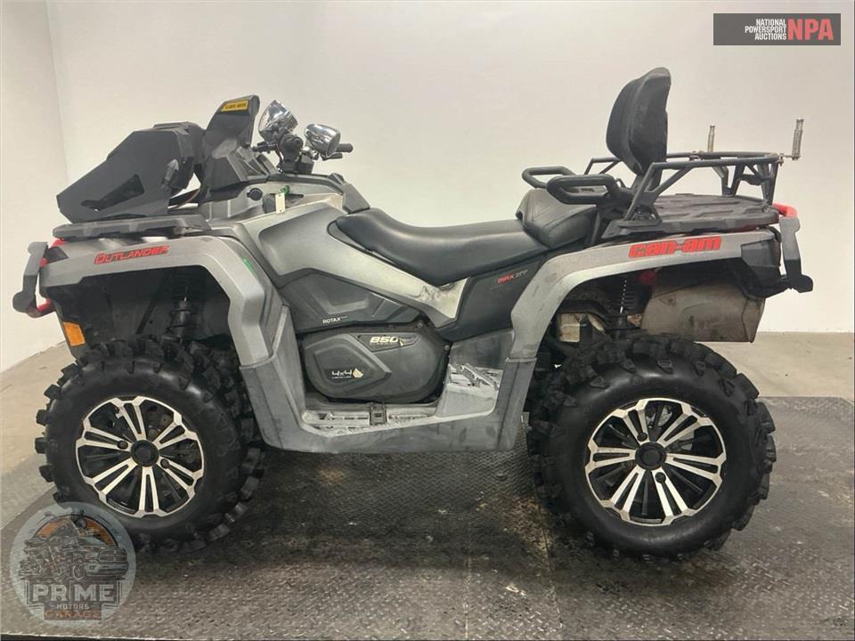 2018 Can-Am OUTLANDER MAX 850 XT — фото 3