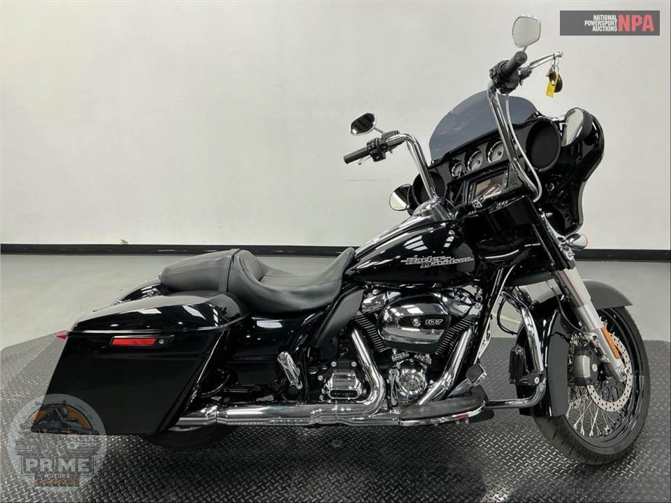 2017 Harley-Davidson FLHXS STREET GLIDE SPECIAL — фото 1