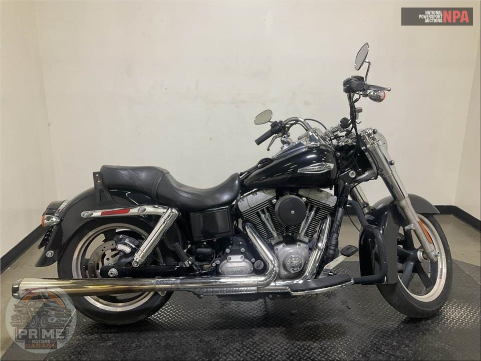 2013 Harley-Davidson FLD-103 DYNA SWITCHBACK — фото 1