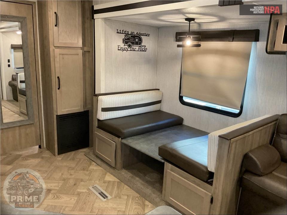 2022 Palomino By Forest River M-32BHQS - PUMA SERIES — фото 6