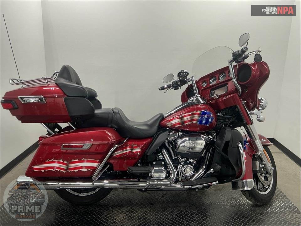 2017 Harley-Davidson FLHTK ULTRA LIMITED — фото 1