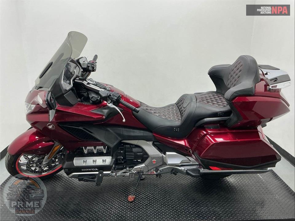 2018 Honda GL1800 GOLDWING TOUR (RED) — фото 3