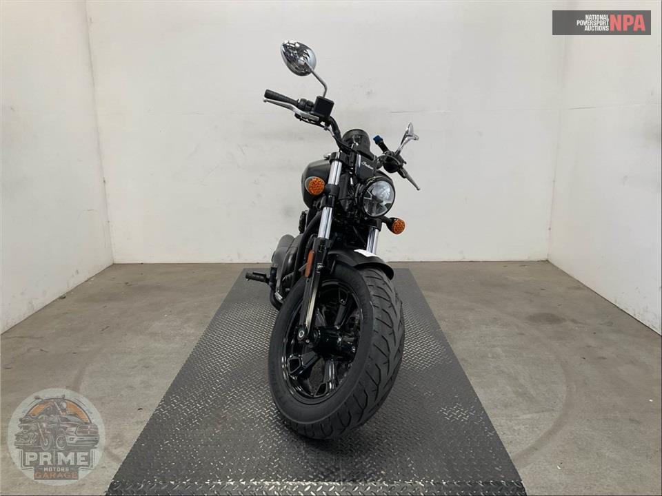 2025 Indian Motorcycle SCOUT SIXTY BOBBER LIMITED (SMOKE) — фото 2