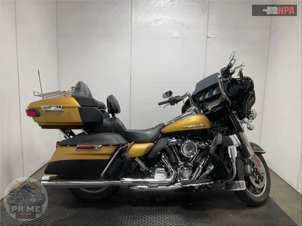 2017 Harley-Davidson FLHTK ULTRA LIMITED — фото 1