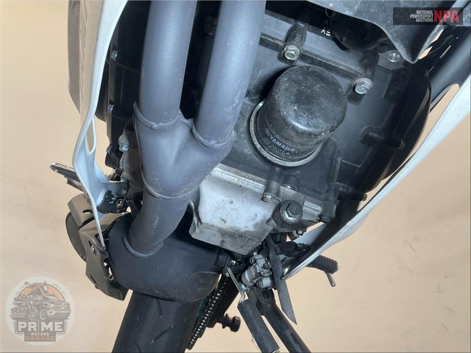 2024 Yamaha YZF-R3 — фото 11