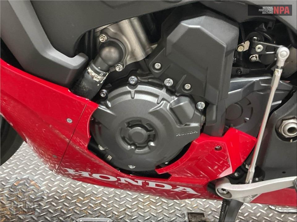 2022 Honda CBR1000RR — фото 8