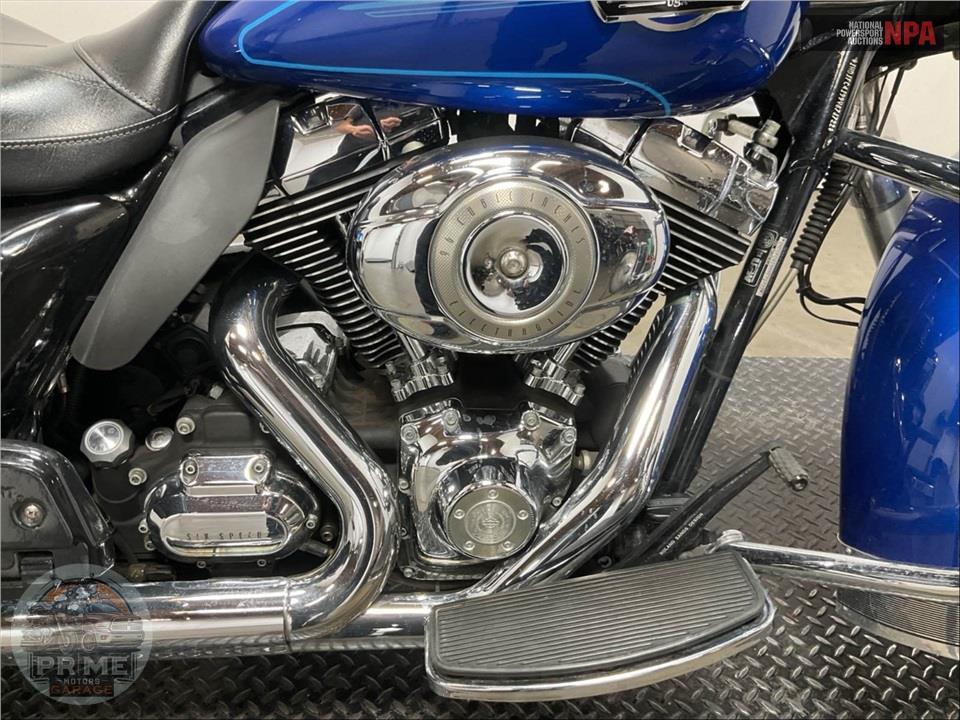 2009 Harley-Davidson FLHTCU ULTRA CLASSIC ELECTRA GLIDE — фото 6