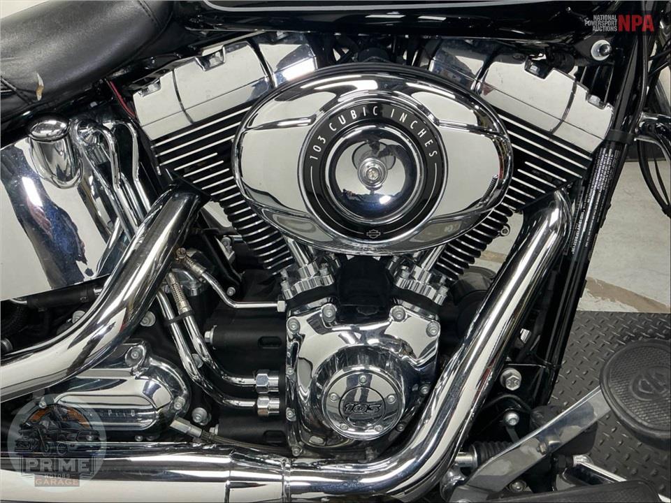 2015 Harley-Davidson FLSTC HERITAGE SOFTAIL CLASSIC — фото 6