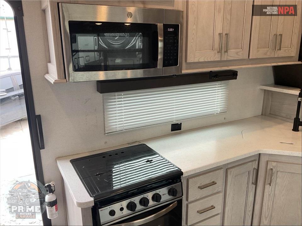 2021 Keystone Rv M-373 RD - MONTANA HIGH COUNTRY FIFTH WHEEL SERIES — фото 18