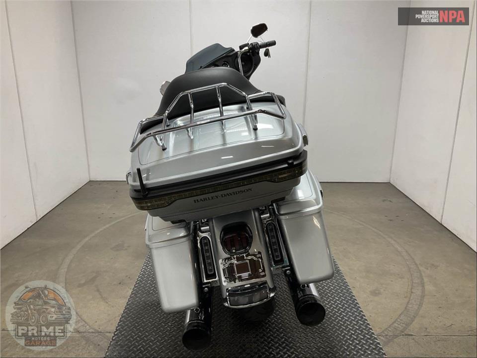 2015 Harley-Davidson FLHTCUL ULTRA CLASSIC LOW — фото 4