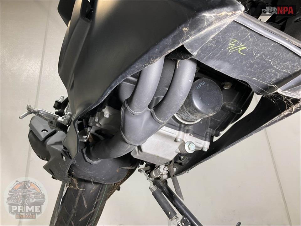 2023 Yamaha YZF-R3 — фото 22