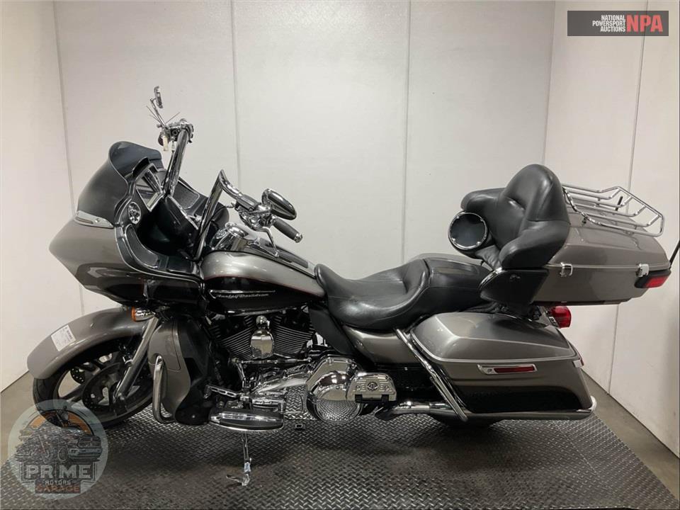 2016 Harley-Davidson FLTRU ROAD GLIDE ULTRA — фото 3