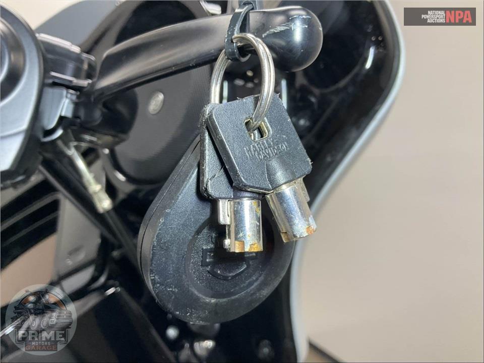 2020 Harley-Davidson FLHXS STREET GLIDE SPECIAL — фото 10