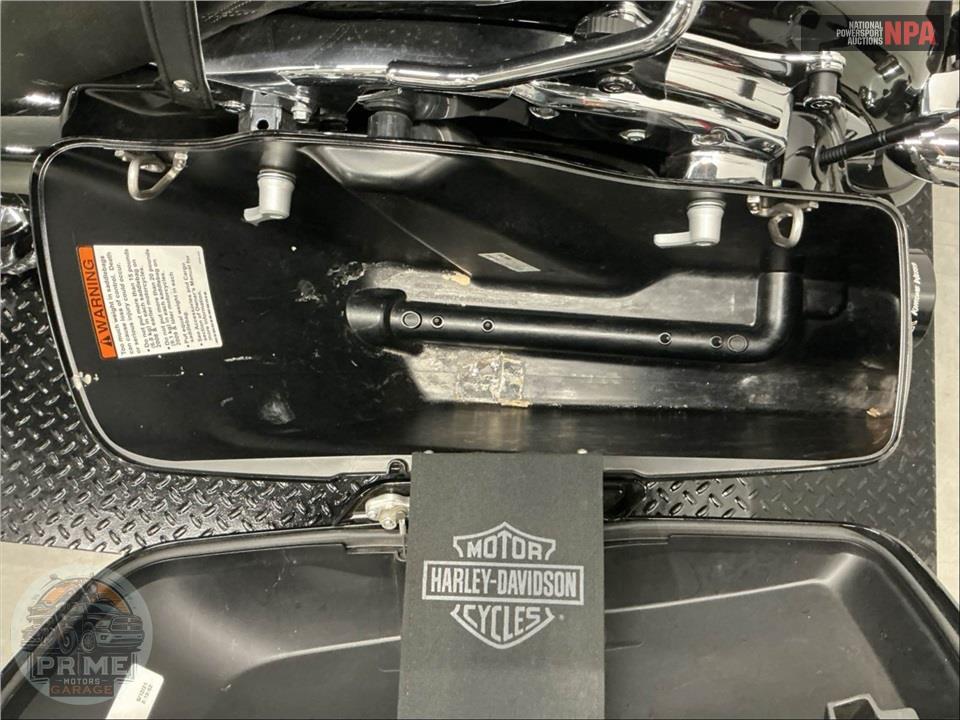 2021 Harley-Davidson FLHXS STREET GLIDE SPECIAL — фото 21