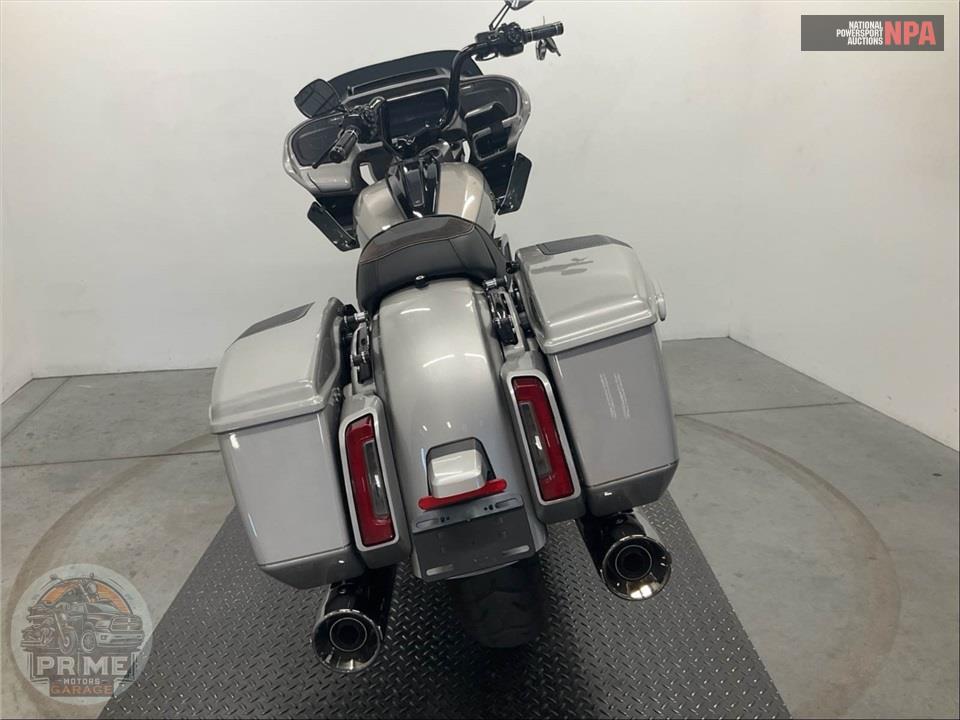 2023 Harley-Davidson FLTRXSE CVO ROAD GLIDE — фото 4