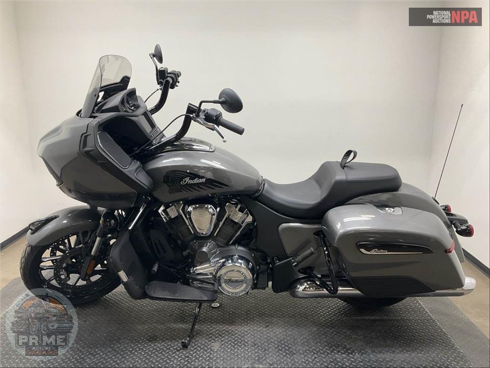 2020 Indian Motorcycle CHALLENGER — фото 3