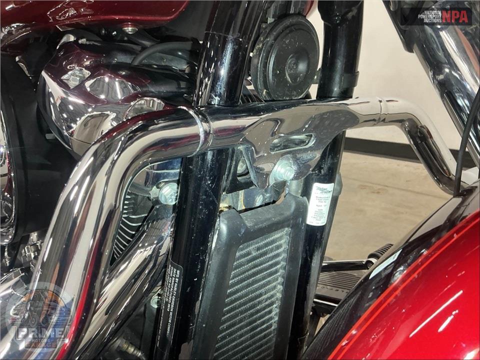 2019 Harley-Davidson FLDE DELUXE — фото 13