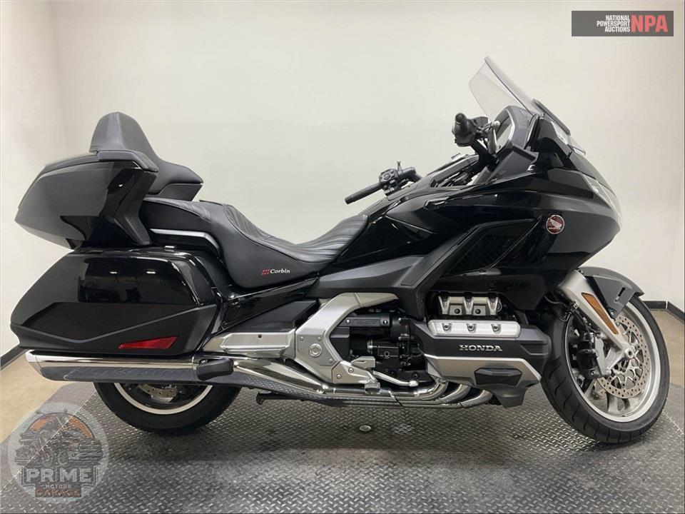 2019 Honda GL1800D GOLDWING TOUR DCT (BLACK) — фото 1
