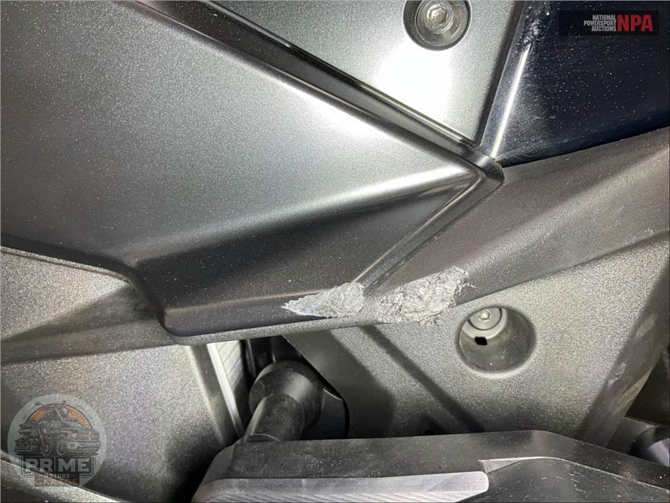 2025 Suzuki GSX800FRQM5 GSX-8R — фото 17