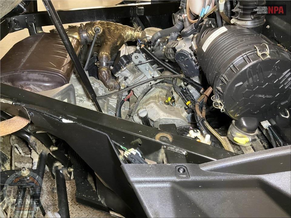 2022 Can-Am DEFENDER X MR HD10 (CAMOUFLAGE) — фото 8