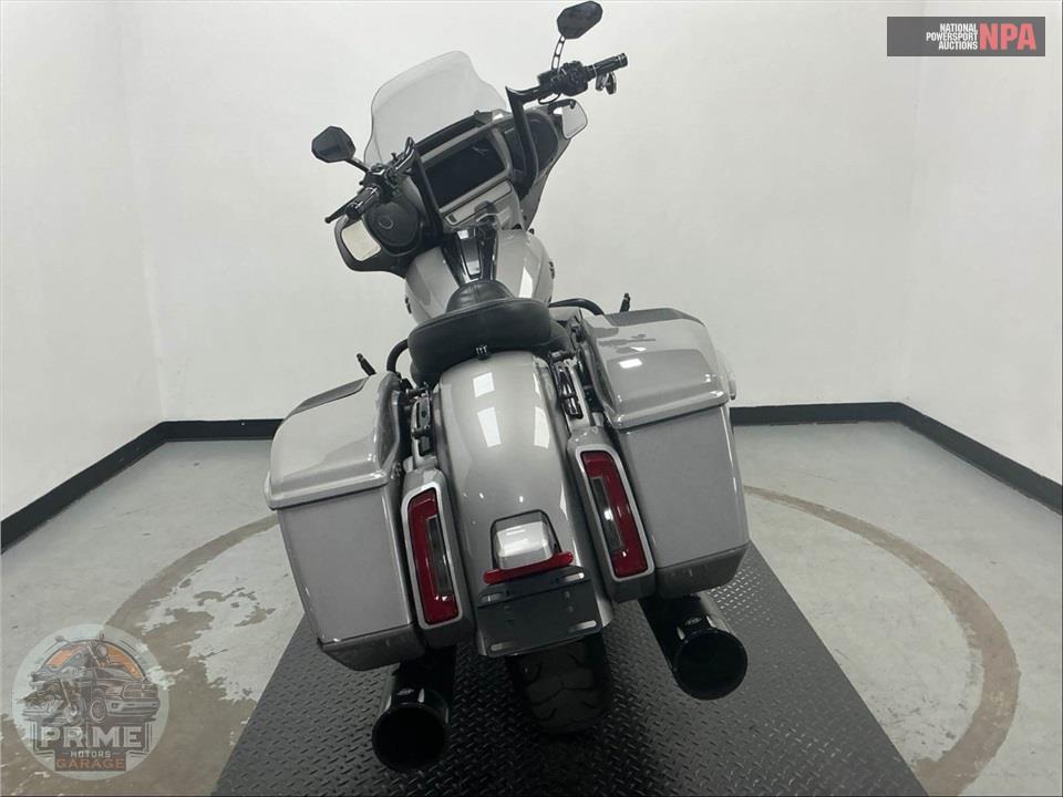 2023 Harley-Davidson FLHXSE CVO STREET GLIDE — фото 4