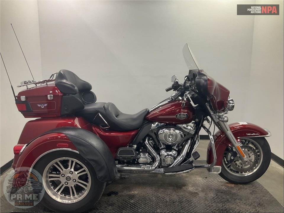 2010 Harley-Davidson FLHTCUTG TRIGLIDE ULTRA CLASSIC — фото 1