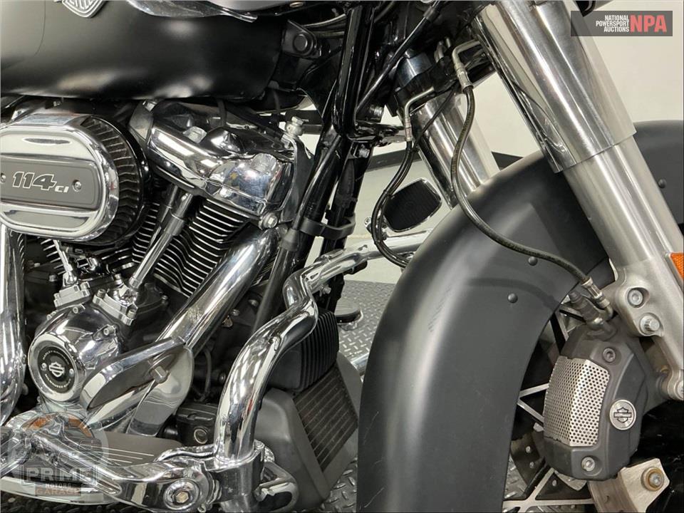 2022 Harley-Davidson FLTRXS ROAD GLIDE SPECIAL — фото 15