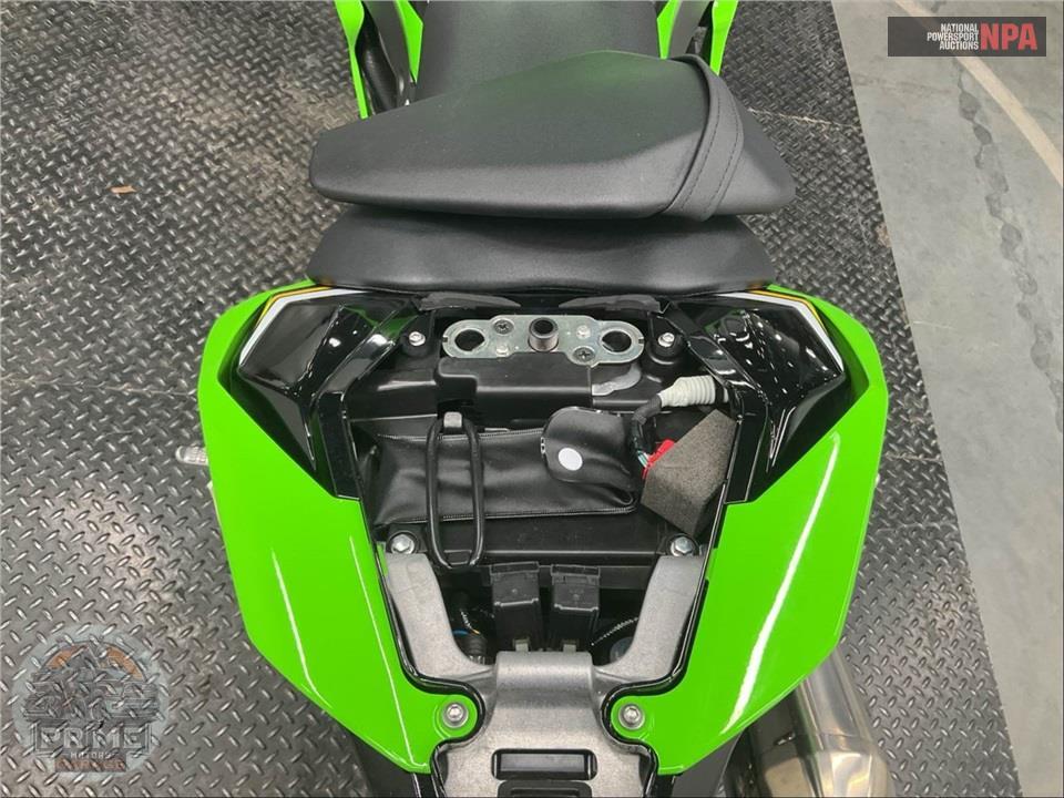 2025 Kawasaki ZX1002MSFAL NINJA ZX-10R — фото 14
