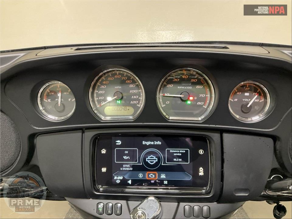2025 Harley-Davidson FLHTCUTG TRI GLIDE ULTRA CLASSIC — фото 5