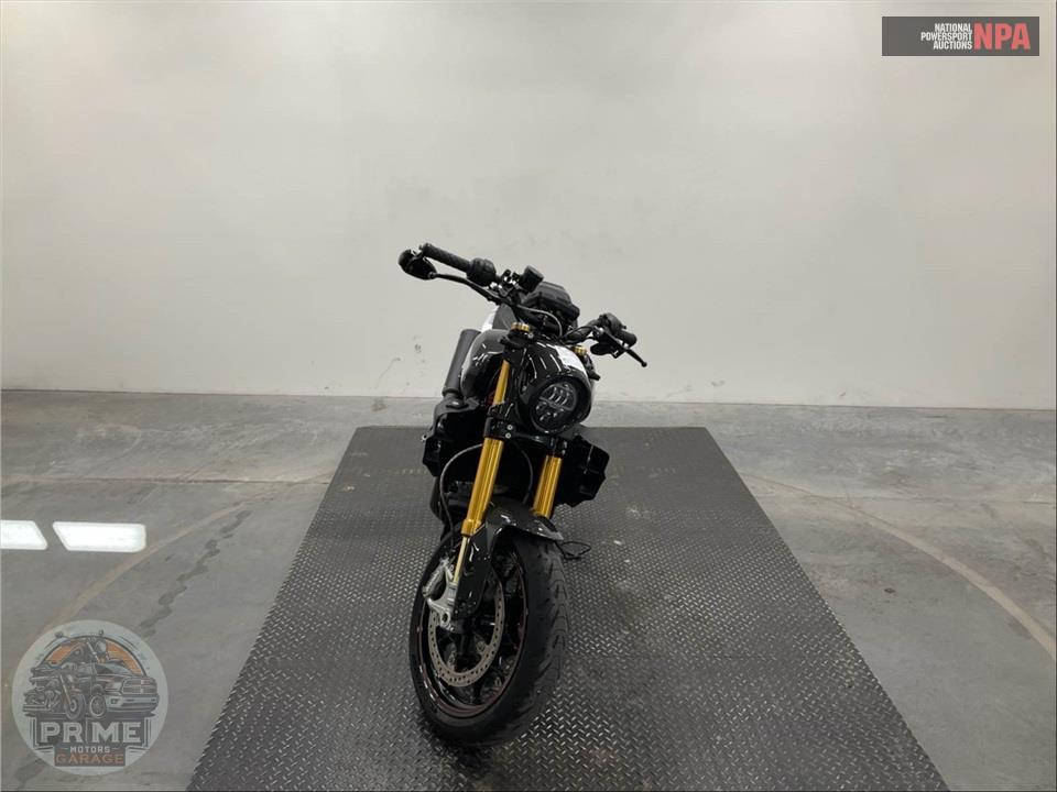 2022 Indian Motorcycle FTR R CARBON — фото 2