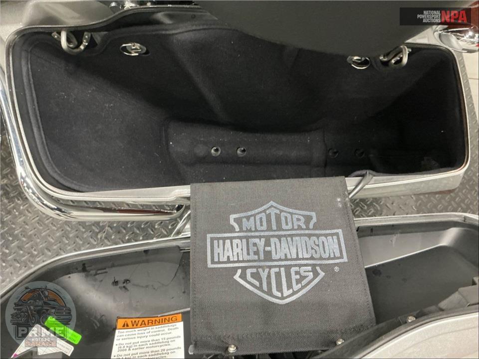 2014 Harley-Davidson FLHTKSE CVO ULTRA LIMITED — фото 21