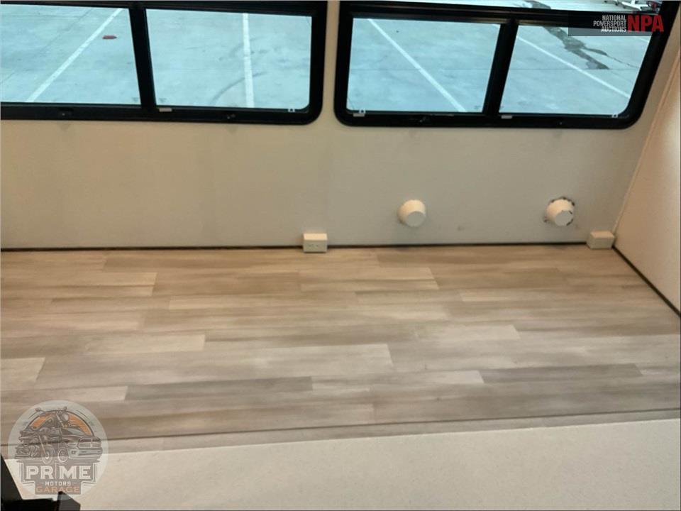 2021 Grand Design Recreational Vehicles M-378MBS - SOLITUDE FIFTH WHEEL SERIES — фото 11