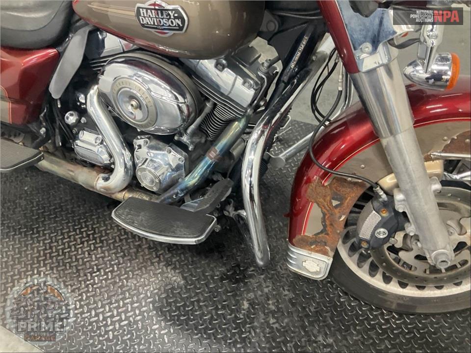 2009 Harley-Davidson FLHTCU ULTRA CLASSIC ELECTRA GLIDE — фото 18
